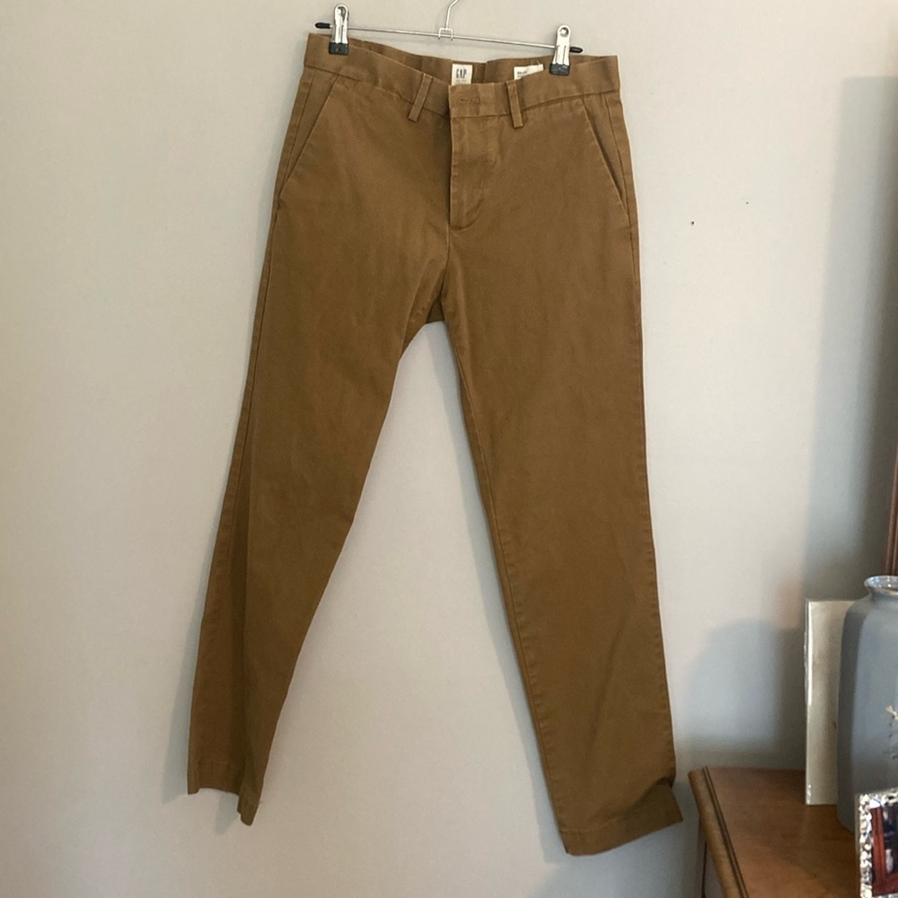 Tan chinos